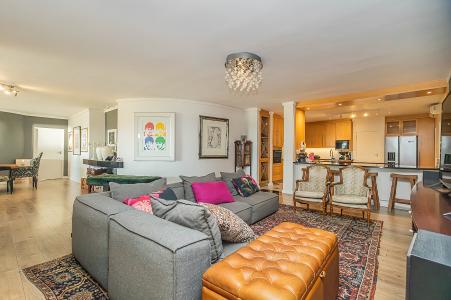 To Let 4 Bedroom Property for Rent in Mouille Point Western Cape